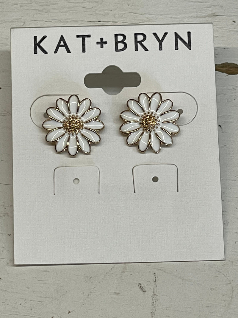 White Flower Stud Earrings Kat & Bryn